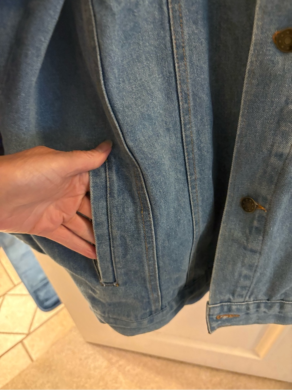Vintage Vegas Riviera Casino Denim Jacket - Picture 6 of 16